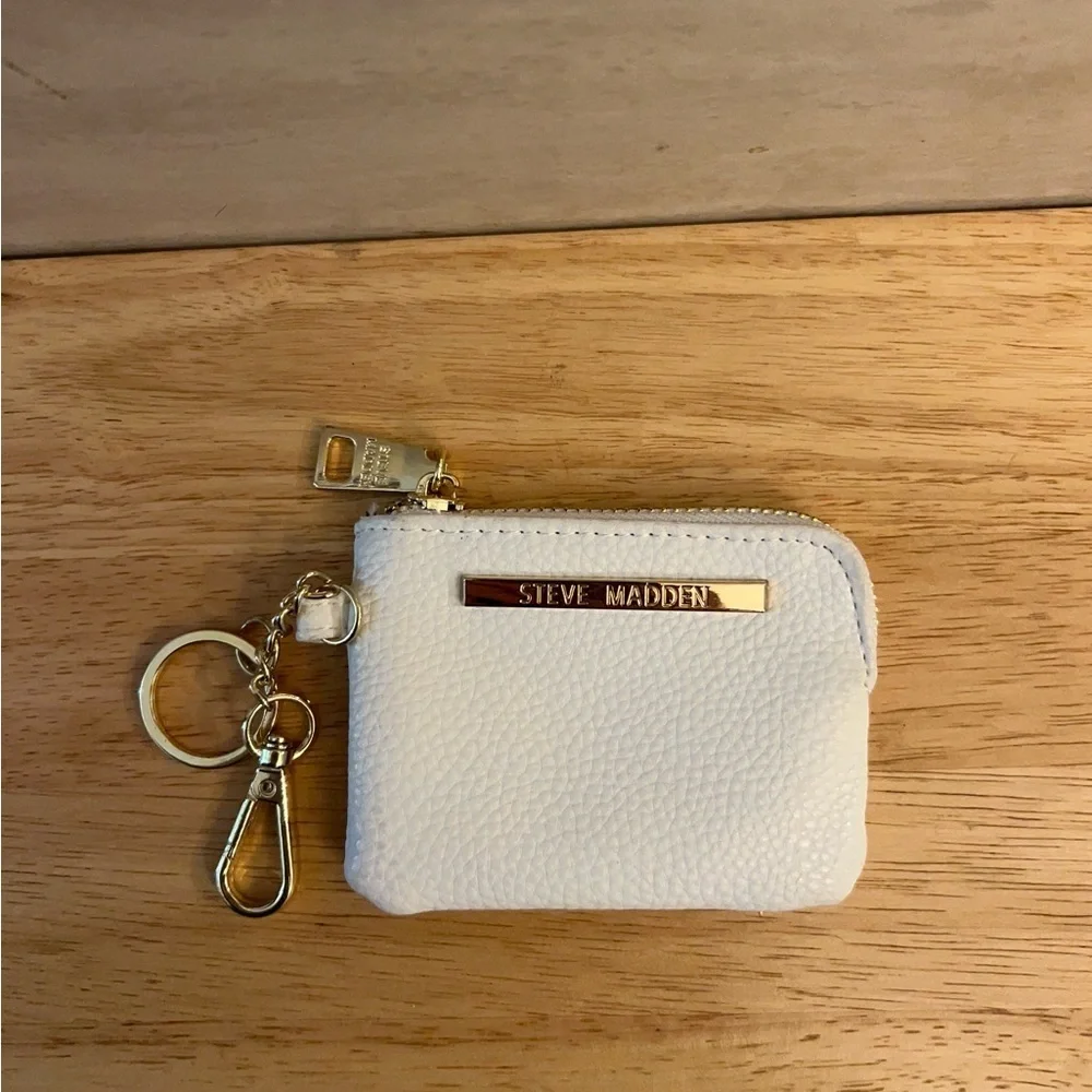 Steve Madden White Keychain Coin Purse Card Holder